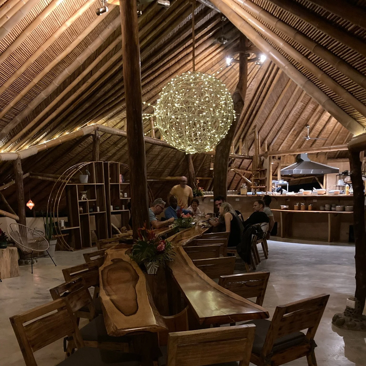 Bookship-Costa-Rica-Iroi-elvonulas_02