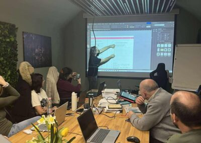 Bookship Kiadó - Profi Könyvtördelő Képzés